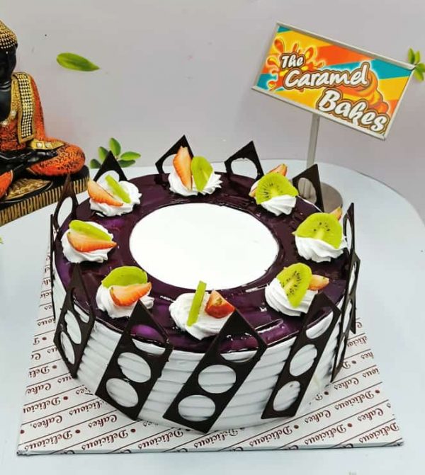 Black Currant Cake 8