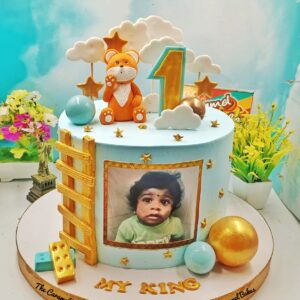 Kitty First Birthday theme cake1