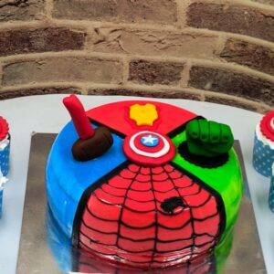 Avengers Theme cake4