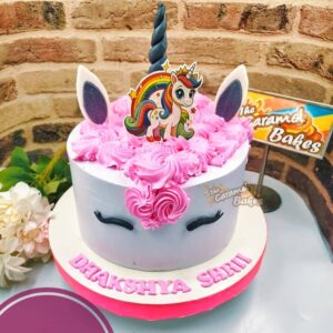 Unicorn theme cake4