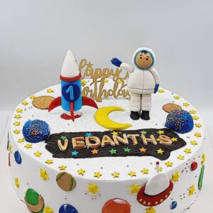 Space Astronaut Theme Cake4