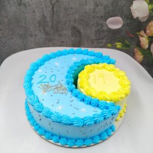 Half Moon cake1