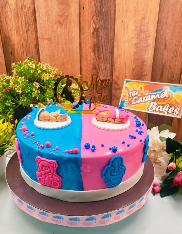 Baby shower cake12