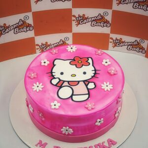Strawberry forest photo cake8